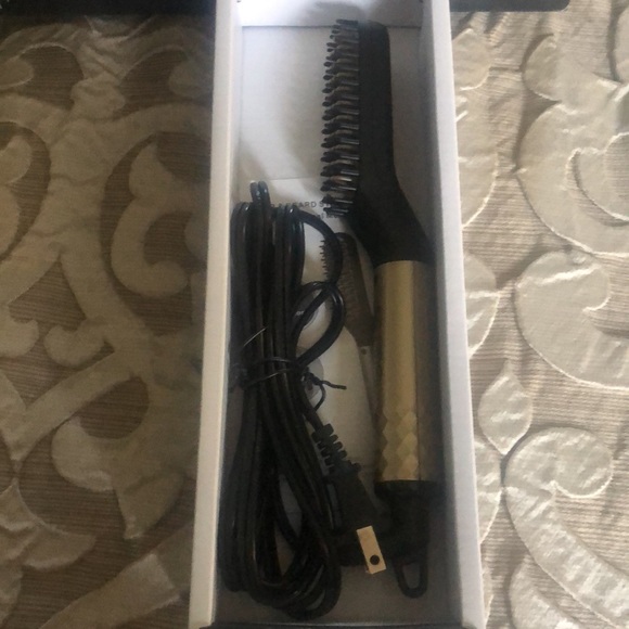 2 in 1 Beard & Hair Straightener - Picture 2 of 5